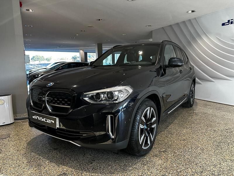 Usado BMW iX3 210 kW (286 HP) 2021 Azul SUV