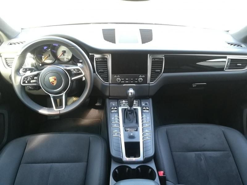 Usado Porsche Macan 258 HP (189 kW) 2018 Preto SUV
