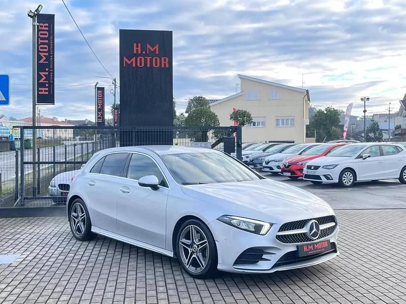 Cinza prata Usado 2018 Mercedes A180 AMG line | € 25.500 (Preço elevado) - Imagem 1/4