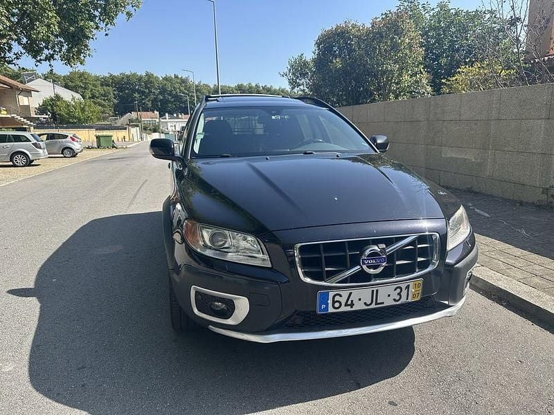 Usado 2010 Volvo XC70 Sedan | € 10.950 - Imagem 1/4