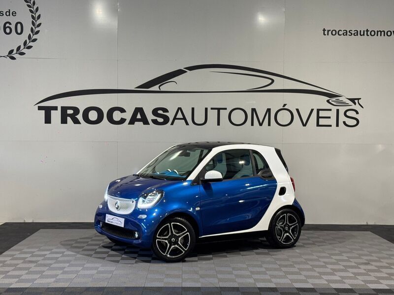 Azul Usado 2015 Smart ForTwo Coupé Proxy Coupé | € 11.900 (Caro) - Imagem 1/4