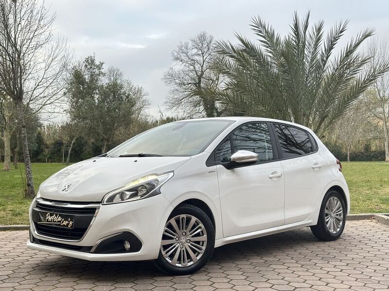 Usado 2018 Peugeot 208 Style Citadino | € 8.665 (Bom preço) - Imagem 1/4