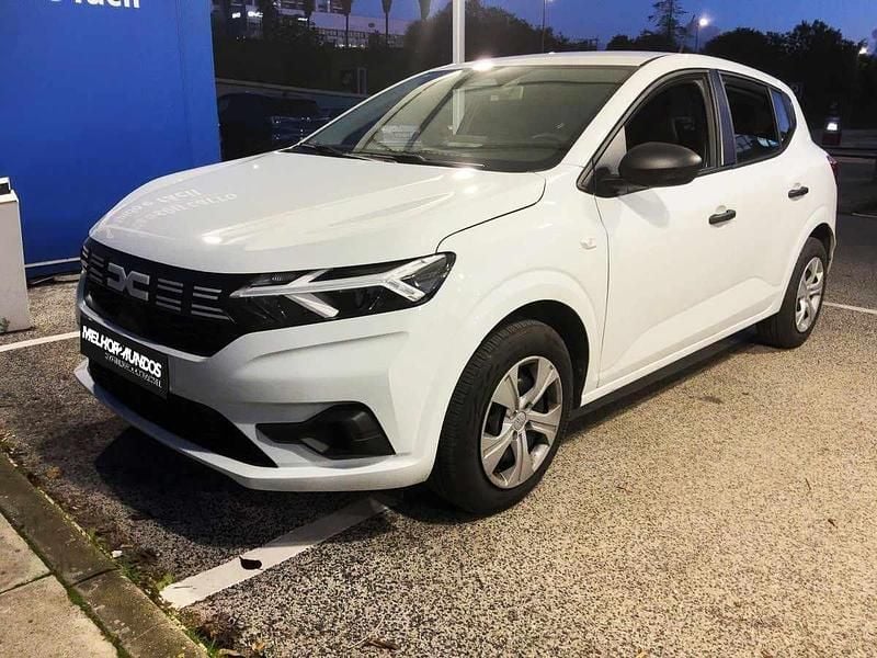 Usado Dacia Sandero Essentiel 101 HP (74 kW) 2025 Branco