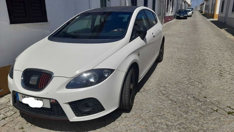 Usado 2008 Seat Leon FR Sport Sedan | € 12.000 (Caro) - Imagem 1/4