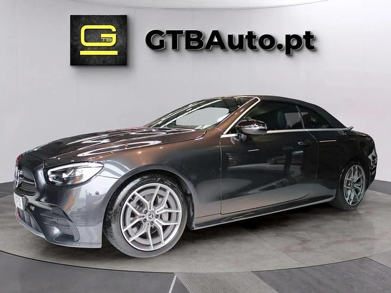 Preto Usado 2021 Mercedes E220 AMG line Sedan | € 57.500 - Imagem 1/4