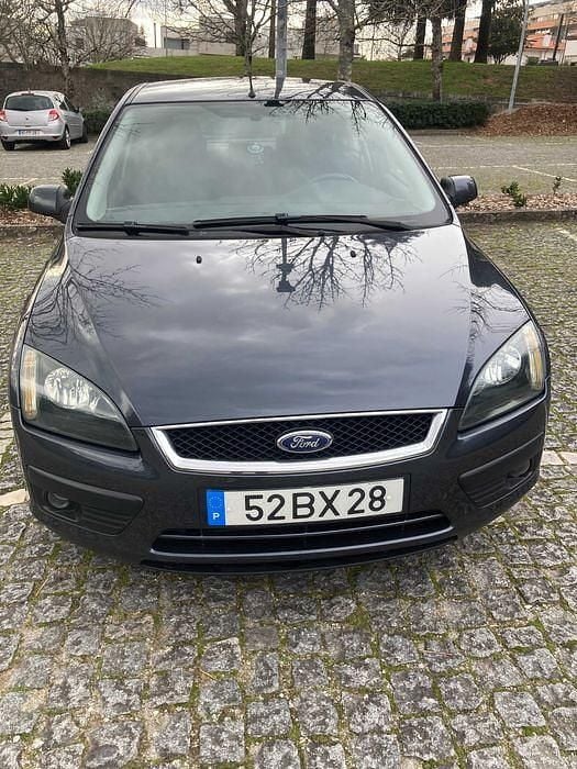 Usado 2006 Ford Focus Sedan | € 2.500 (Bom preço) - Imagem 1/4
