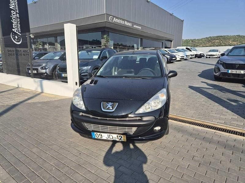 Preto Usado 2010 Peugeot 206 | € 4.900 - Imagem 1/4