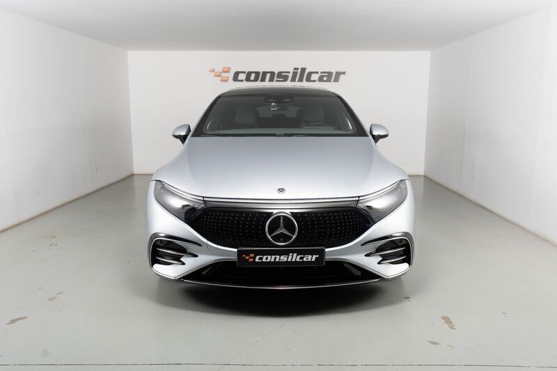 Cinza prata Usado 2021 Mercedes EQS450+ AMG Citadino | € 63.980 - Imagem 1/4