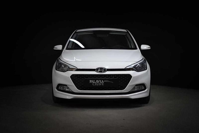 Branco Usado 2018 Hyundai i20 Coupé | € 12.950 (Preço justo) - Imagem 1/4