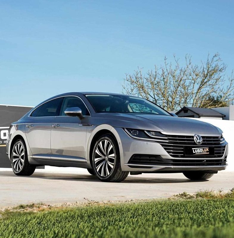 Cinzento Usado 2019 VW Arteon Citadino | € 26.750 (Caro) - Imagem 1/4