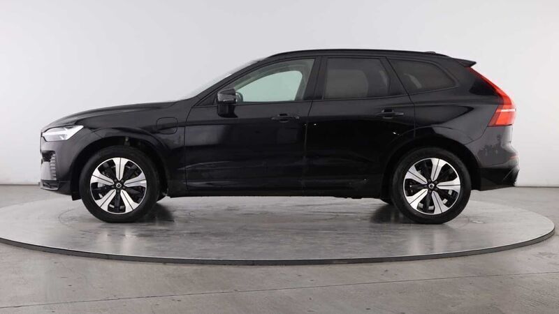 Usado Volvo XC60 349 HP (256 kW) 2024 Preto SUV