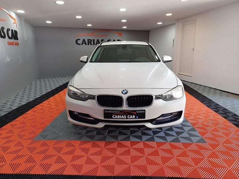 Branco Usado 2014 BMW 318 Sport Line Carrinha | € 17.990 (Caro) - Imagem 1/4