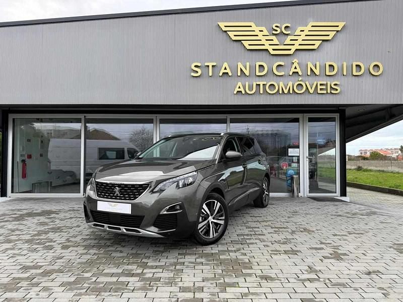 Cinzento Usado 2021 Peugeot 5008 SUV | € 21.450 (Bom preço) - Imagem 1/4