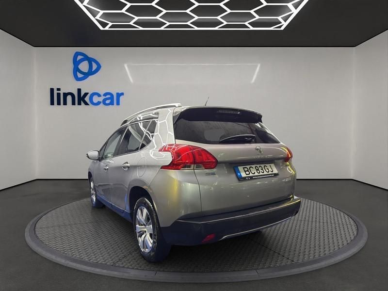 Usado Peugeot 2008 100 HP (73 kW) 2016 Cinzento SUV