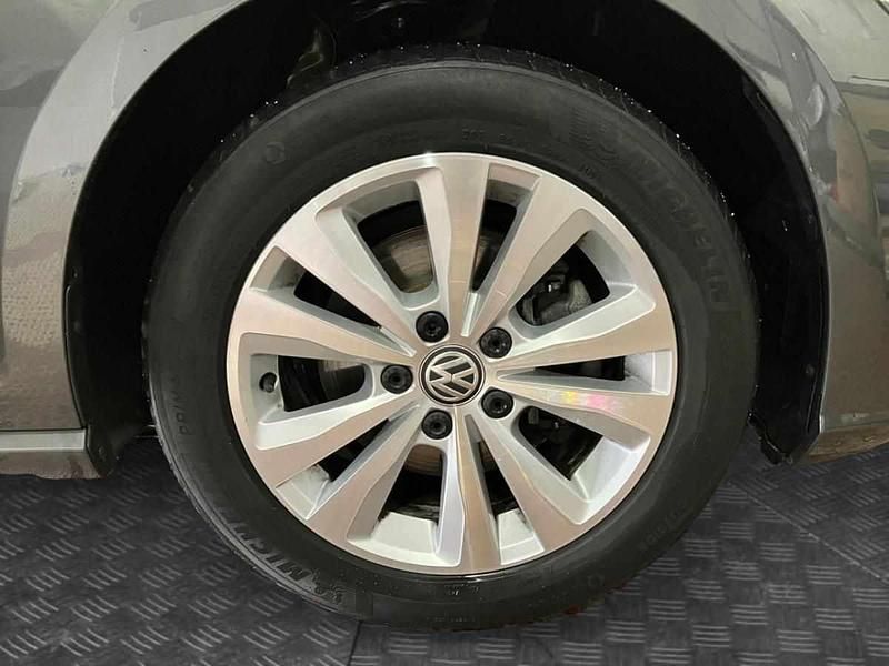 Usado VW Golf VII 115 HP (84 kW) 2018 Cinzento Carrinha