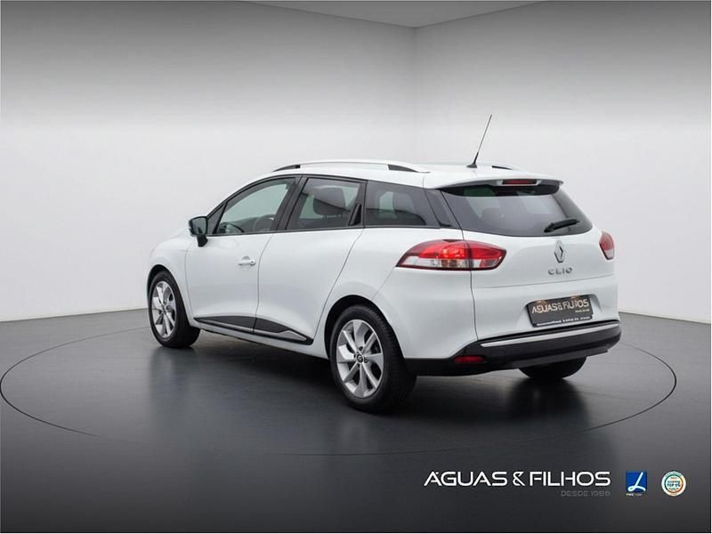 Usado Renault Clio GrandTour LIMITED 90 HP (66 kW) 2018 Branco Carrinha