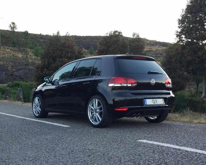 Usado VW Golf VI Highline 140 HP (102 kW) 2009 Preto Citadino