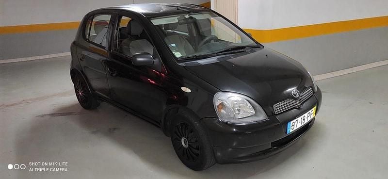 Usado 2000 Toyota Yaris Sedan | € 3.000 (Bom preço) - Imagem 1/4
