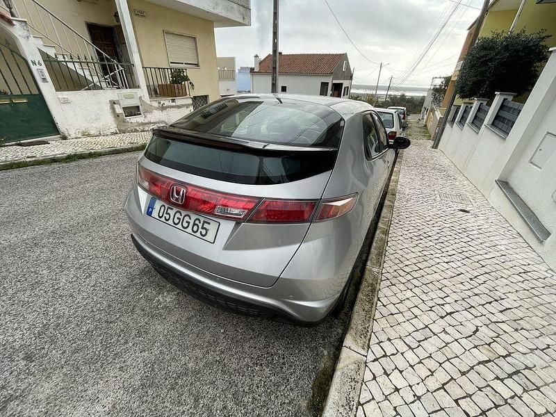 Usado Honda Civic 83 HP (61 kW) 2008 Sedan