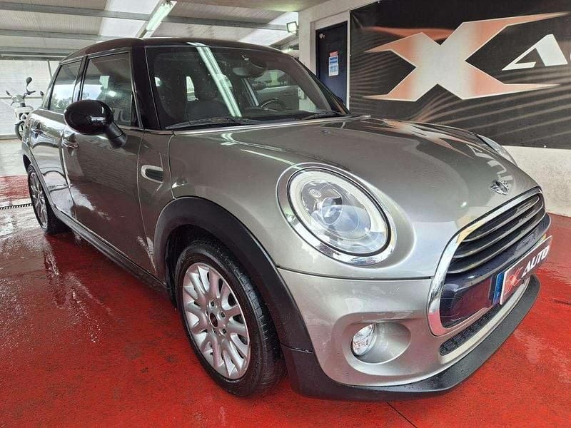 Usado Mini Cooper 116 HP (85 kW) 2016 Cinzento Citadino