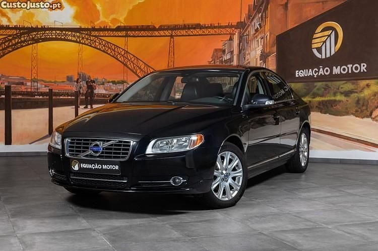 Usado Volvo S80 Momentum 163 HP (119 kW) 2010 Preto Sedan