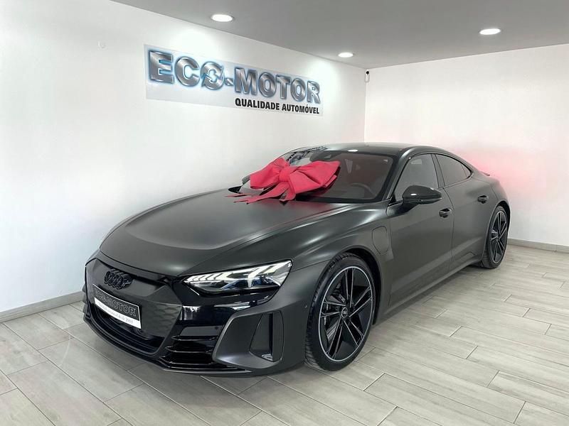 Preto Usado 2021 Audi e-tron GT quattro Sedan | € 67.500 - Imagem 1/4