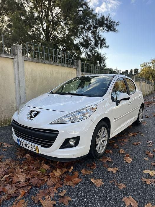 Usado 2009 Peugeot 207 Sport Sedan | € 5.250 (Bom preço) - Imagem 1/4