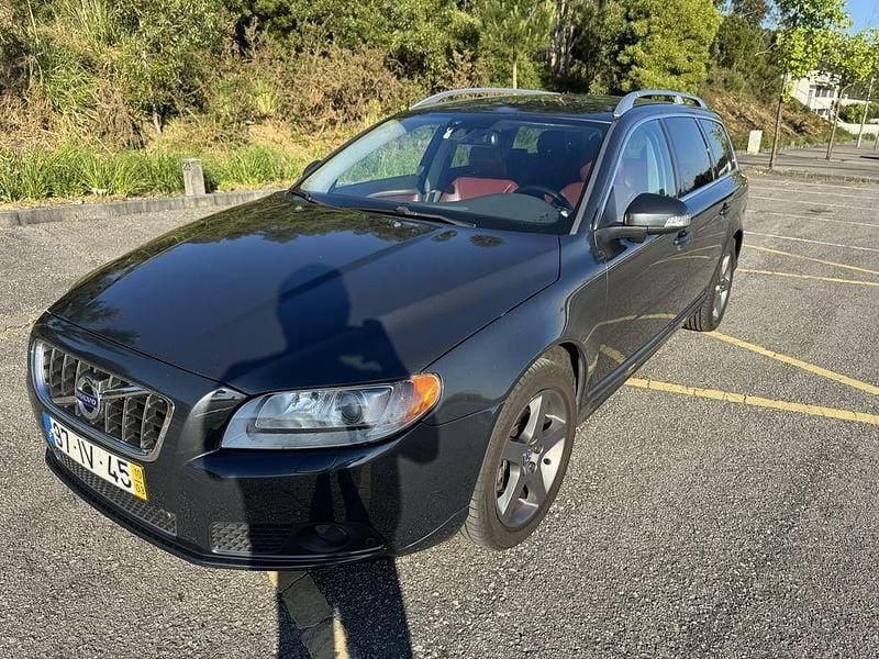 Usado 2010 Volvo V70 Summum Carrinha | € 5.700 - Imagem 1/4