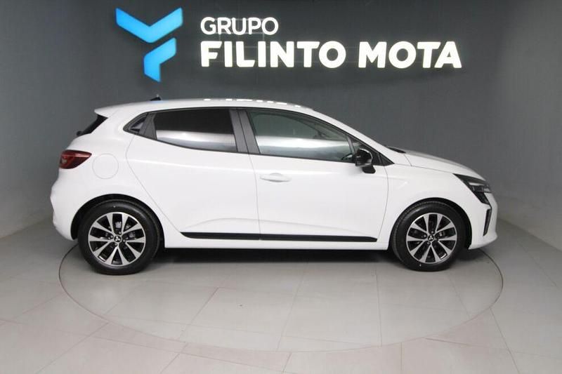 Usado Mitsubishi Colt 101 HP (74 kW) 2025 Branco Citadino