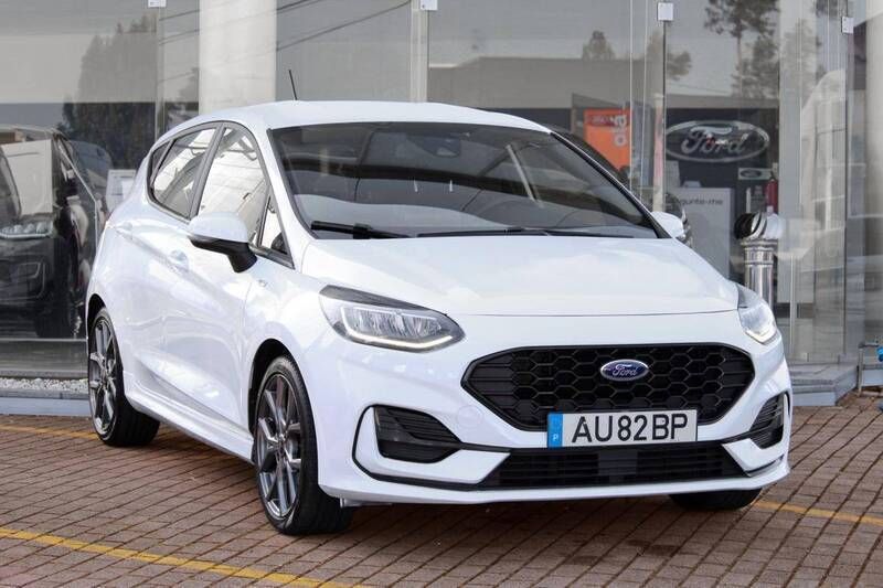 Branco Usado 2022 Ford Fiesta ST-Line Citadino | € 16.750 (Preço justo) - Imagem 1/4