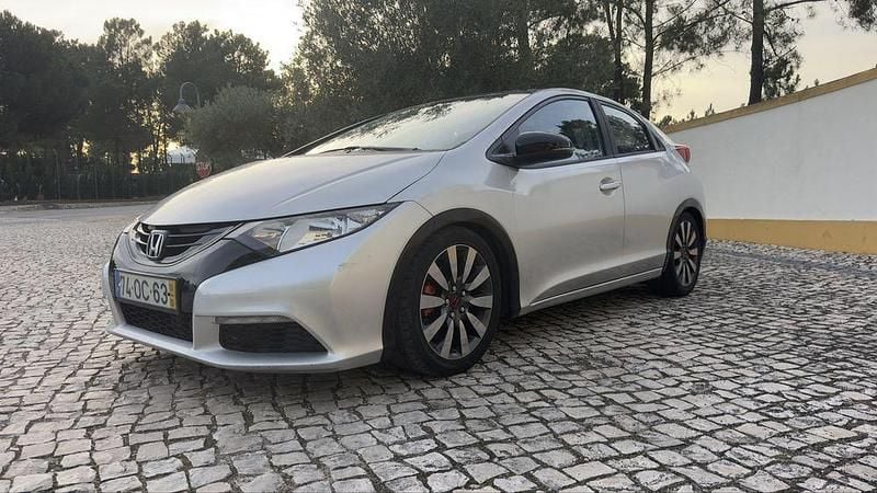 Usado Honda Civic 120 HP (88 kW) 2013 Sedan