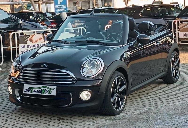 Castanho Usado 2015 Mini Cooper D Cabriolet Cabrios | € 19.990 - Imagem 1/4