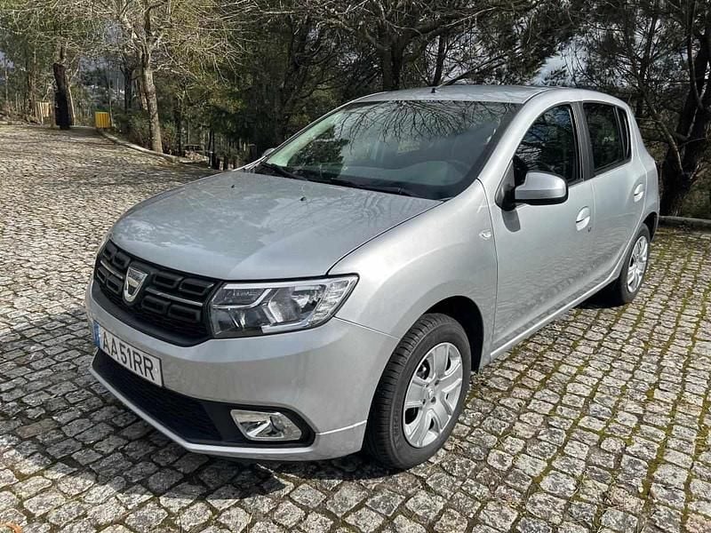 Cinzento Usado 2020 Dacia Sandero Citadino | € 8.450 (Super Preço) - Imagem 1/4