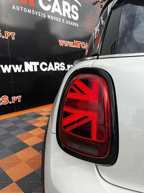 Usado Mini Cooper Premium 136 HP (100 kW) 2023 Branco Citadino