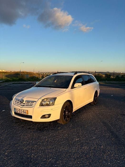 Usado 2007 Toyota Avensis Sedan | € 6.500 (Preço justo) - Imagem 1/4