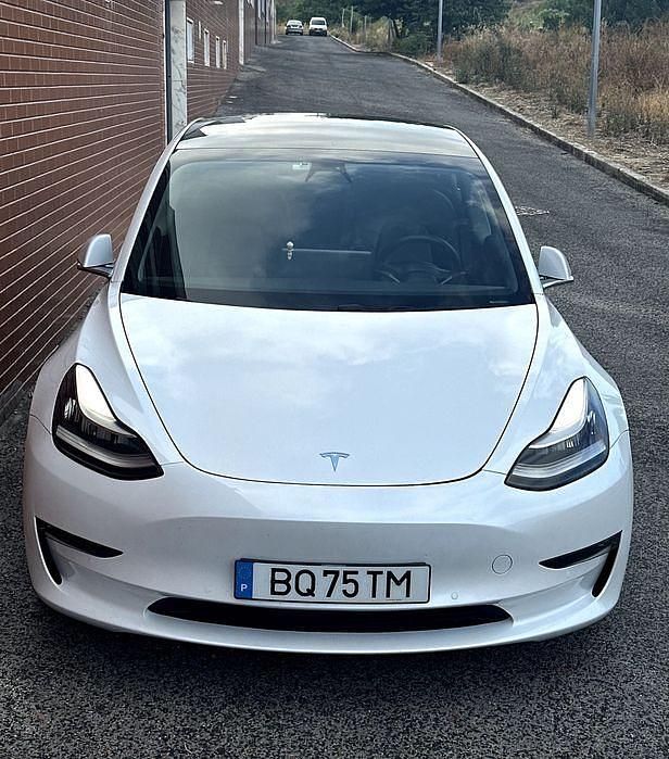 Usado 2019 Tesla Model 3 Sedan | € 24.000 (Preço justo) - Imagem 1/4