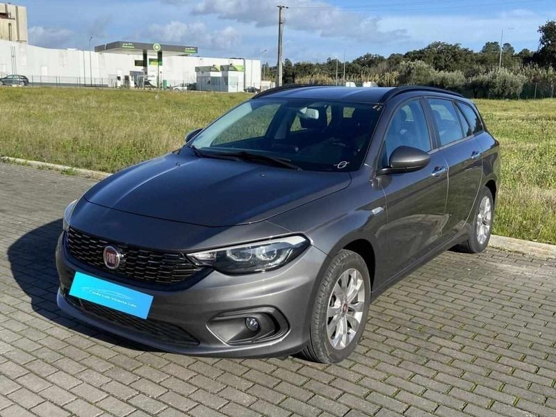 Cinza Usado 2020 Fiat Tipo Lounge Carrinha | € 13.750 (Preço justo) - Imagem 1/4