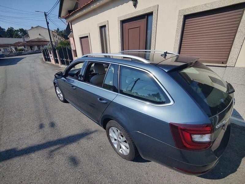 Usado 2019 Skoda Octavia Sedan | € 13.500 (Preço justo) - Imagem 1/4