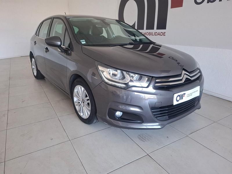 Cinza Usado 2017 Citroën C4 Shine | € 14.990 (Preço justo) - Imagem 1/4