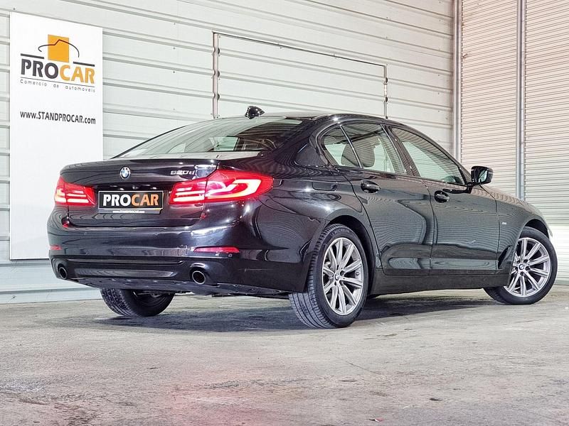 Usado BMW 520 Sport Line 190 HP (139 kW) 2018 Preto Sedan