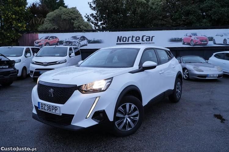 Branco Usado 2021 Peugeot 2008 SUV | € 14.500 (Bom preço) - Imagem 1/1