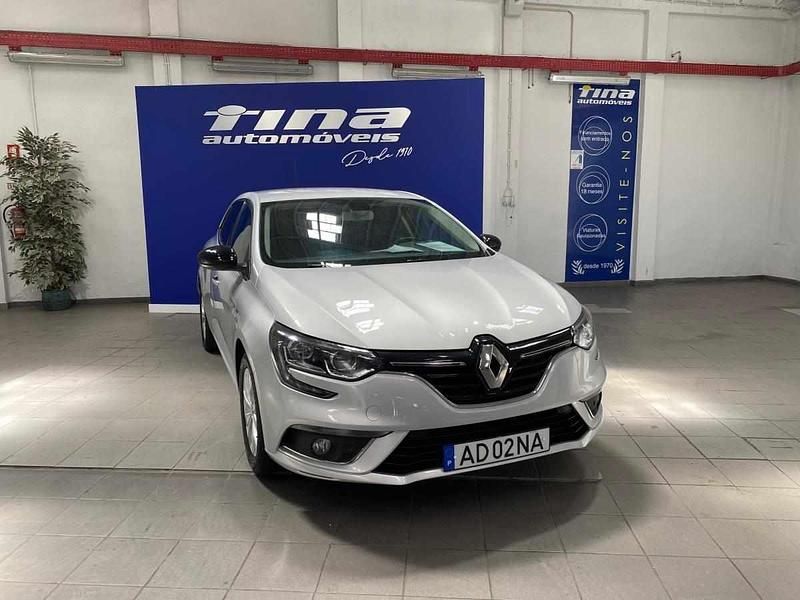 Cinzento Usado 2020 Renault Mégane IV Citadino | € 17.900 (Caro) - Imagem 1/4
