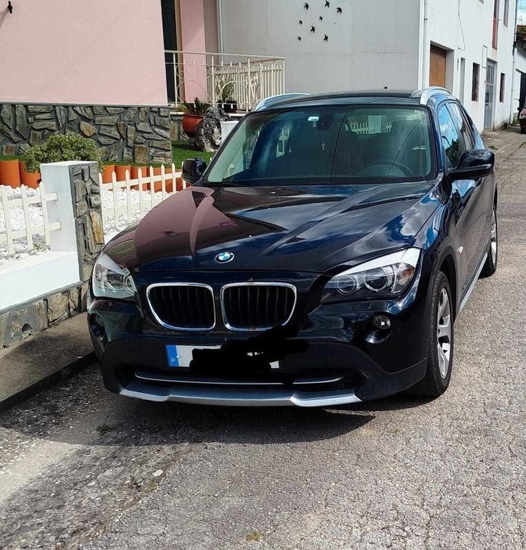 Preto Usado 2011 BMW X1 SUV | € 14.000 (Preço justo) - Imagem 1/4