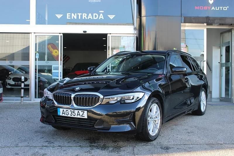 Usado BMW 330e 292 HP (214 kW) 2021 Preto Carrinha