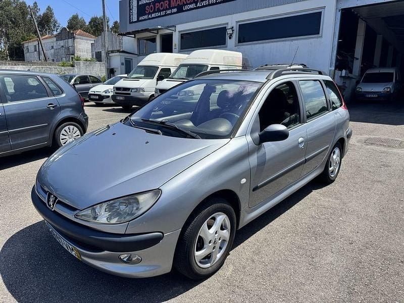 Usado 2003 Peugeot 206 Carrinha | € 2.999 (Caro) - Imagem 1/4