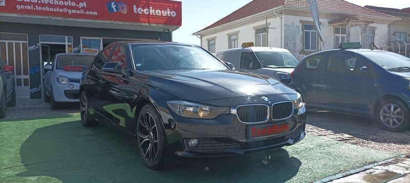 Preto Usado 2013 BMW 318 Sport Line Sedan | € 16.950 (Preço elevado) - Imagem 1/4