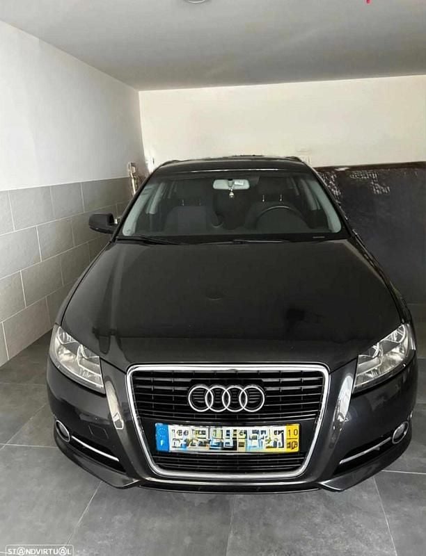 Cinzento Usado 2010 Audi A3 Citadino | € 6.850 (Bom preço) - Imagem 1/4