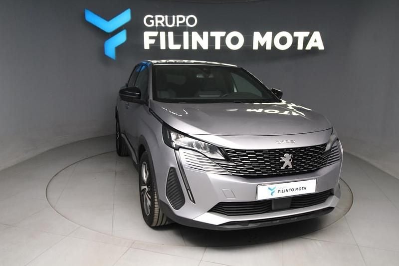 Cinzento Usado 2024 Peugeot 3008 Allure SUV | € 23.990 (Preço justo) - Imagem 1/1