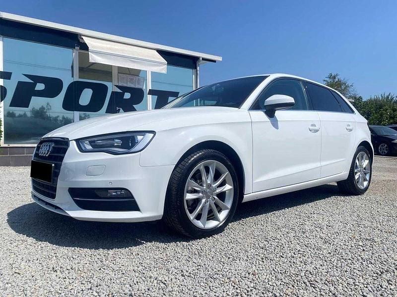 Branco Usado 2016 Audi A3 | € 16.990 - Imagem 1/4