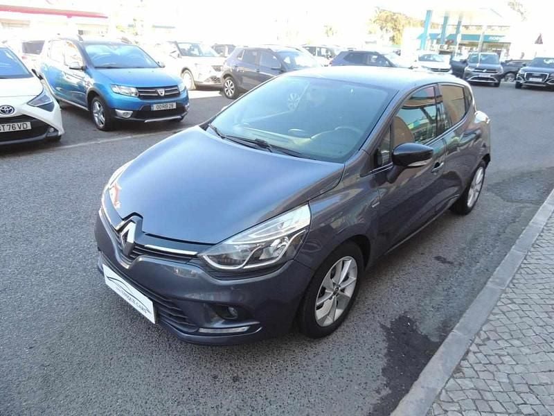 Usado Renault Clio IV 90 HP (66 kW) 2017 Cinzento Citadino